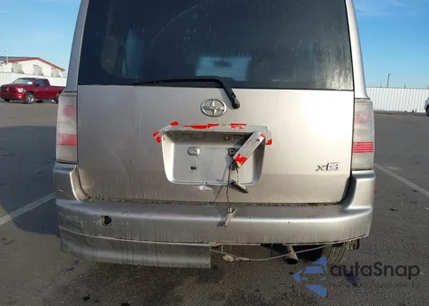 2005 Scion Xb from USA, damaged, VIN JTLKT324350192673